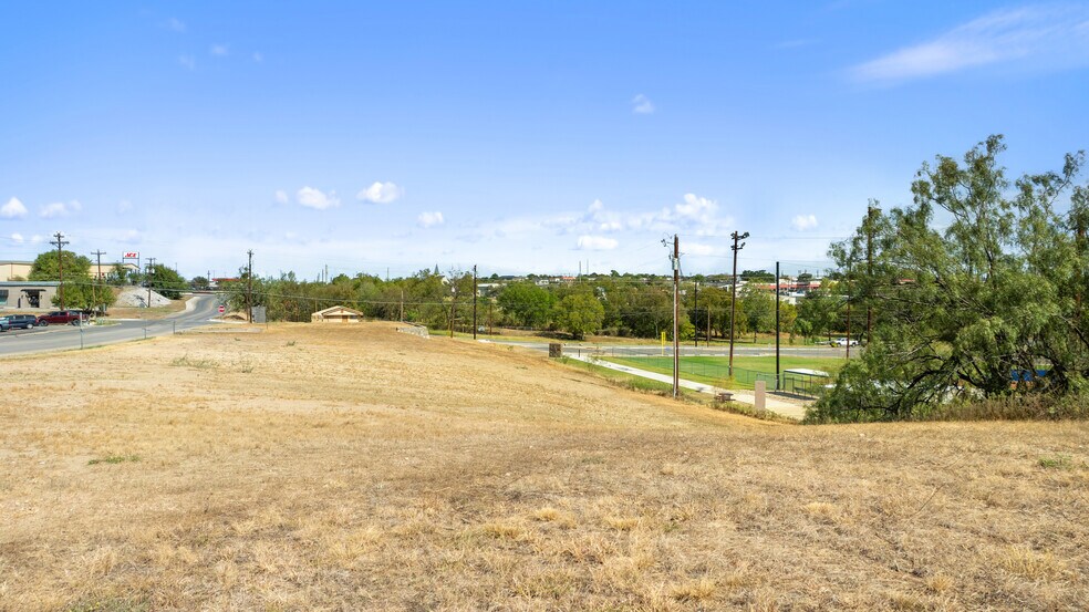 More Photos Of 711-3 Avenue N, Marble Falls Land For Sale