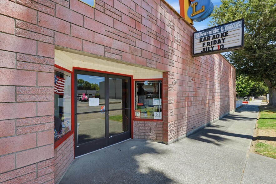 More Photos Of 420 Main St, Colusa Bowling Alley For Sale