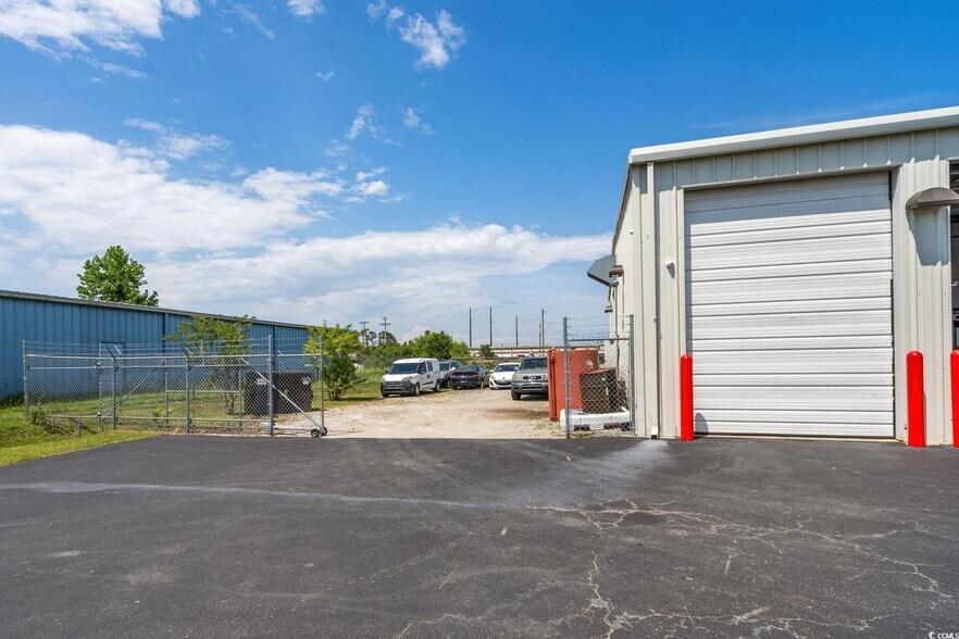 More Photos Of 362 George Bishop Pky, Myrtle Beach Auto Repair For Sale