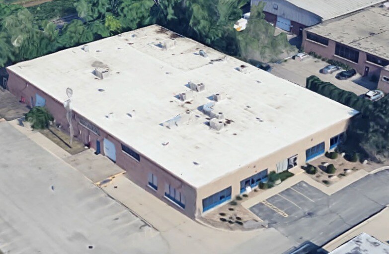 Primary Photo Of 411 E Jarvis Ave, Des Plaines Industrial For Sale