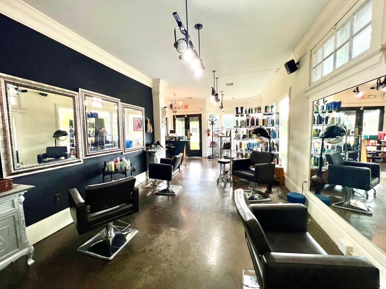 More Photos Of 5537 Canal Blvd, New Orleans Freestanding For Sale