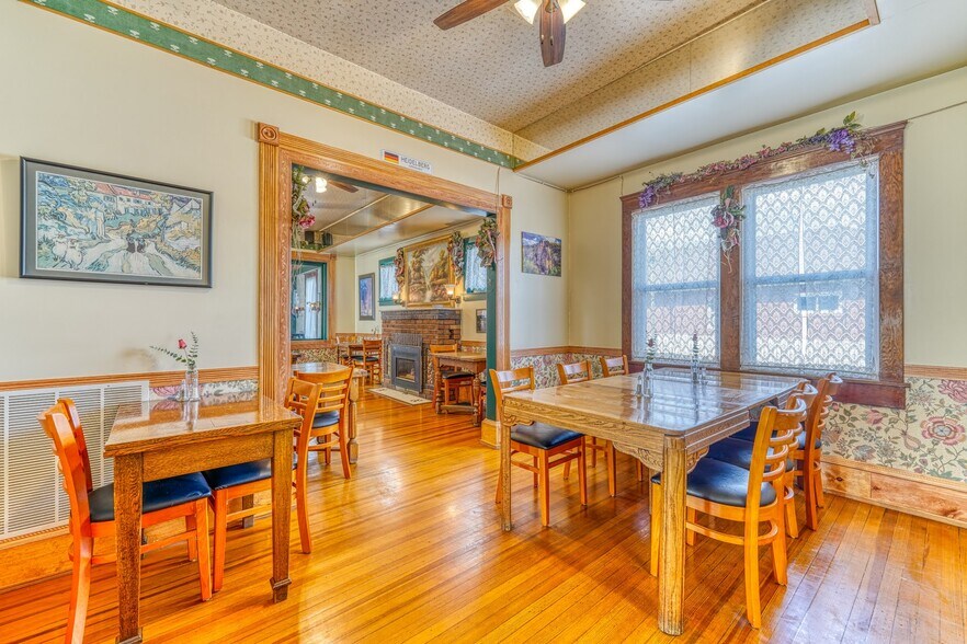 More Photos Of 512 Royal Gorge Blvd, Canon City Restaurant For Sale