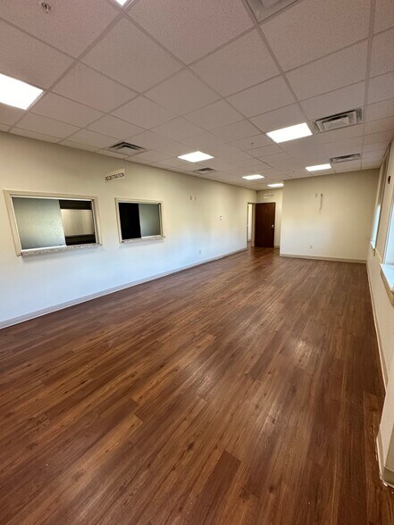 More Photos Of 101 Financial Dr, Elizabethtown Medical For Lease