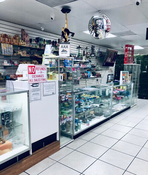 More Photos Of 1200-1240 E 4th Ave, Hialeah General Retail For Sale