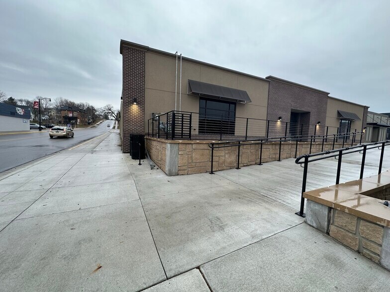 More Photos Of 101 S Main St, Le Sueur Storefront For Lease