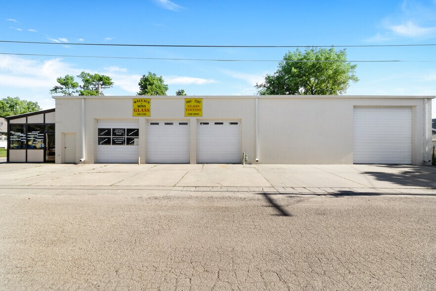 More Photos Of 625 N Calhoun St, Junction City Industrial For Sale