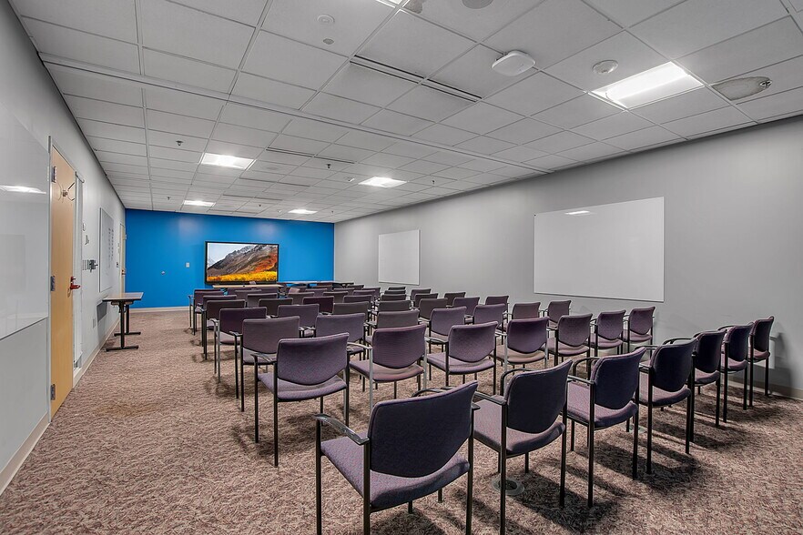 More Photos Of 1759 Wehrle Dr, Amherst Office For Lease