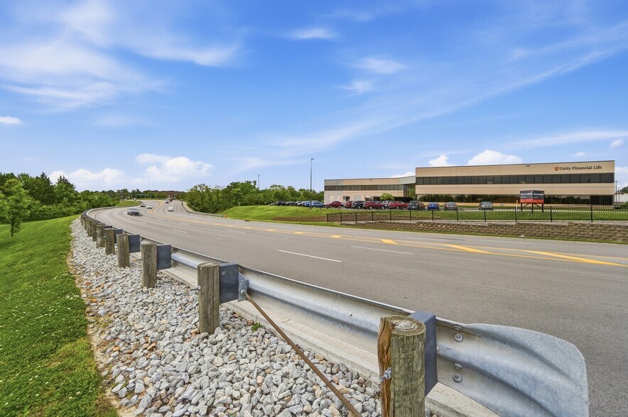 More Photos Of 4753-4759 Cornell Rd, Blue Ash Medical For Sale
