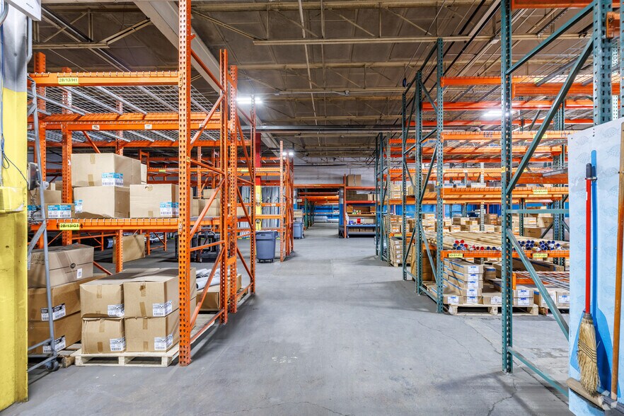 More Photos Of 151 Midler Park Dr, Syracuse Manufacturing For Sale