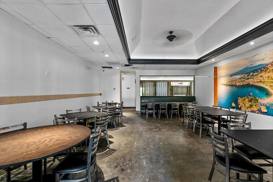 More Photos Of 439 Candlewood Lake Rd, Brookfield Freestanding For Lease