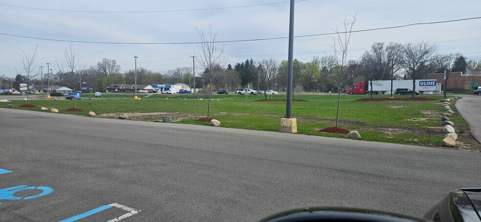 More Photos Of 2630 E Grand River Ave, Howell Self Storage For Sale