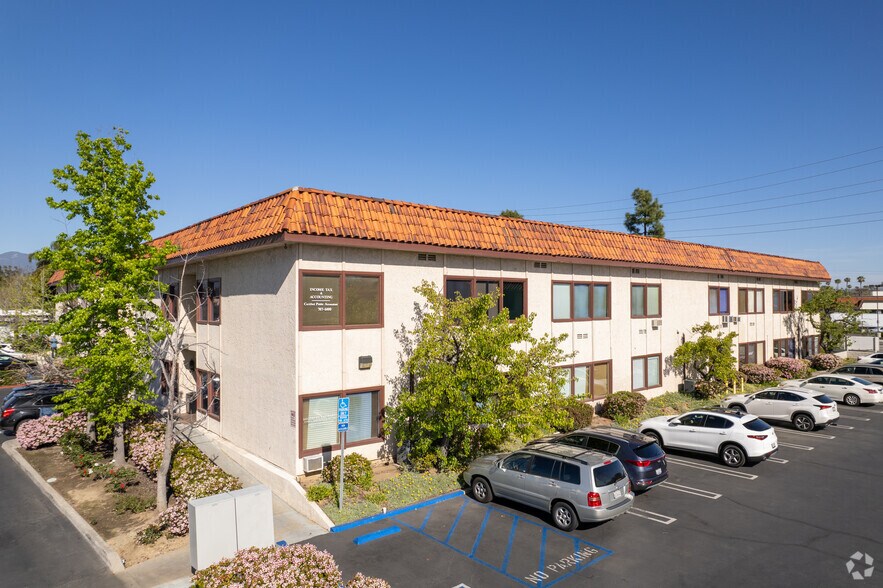 More Photos Of 23361 El Toro Rd, Lake Forest Unknown For Lease