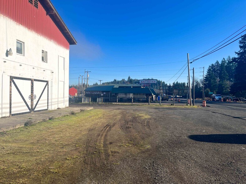 More Photos Of 28401 Salmon River Hwy, Grand Ronde Service For Lease