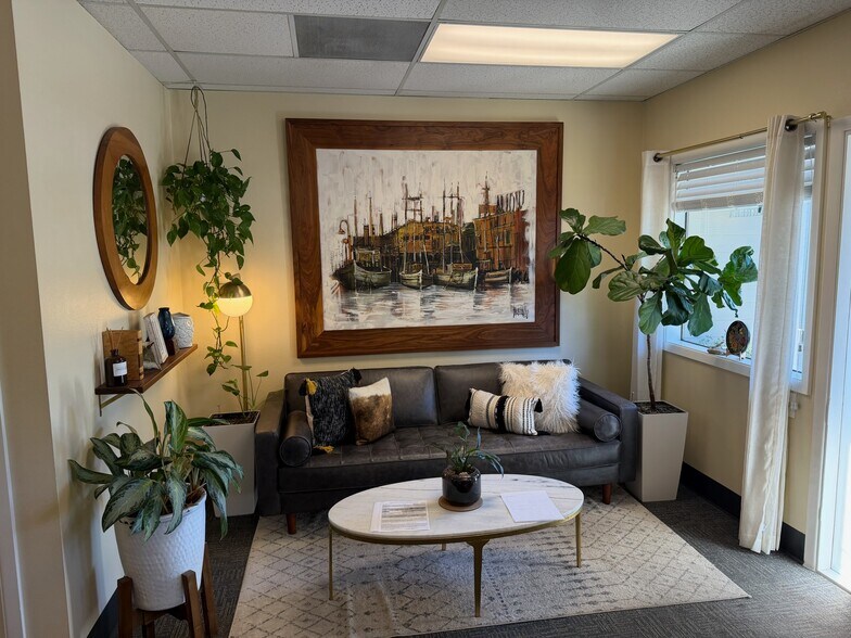 More Photos Of , Tigard Office For Sale