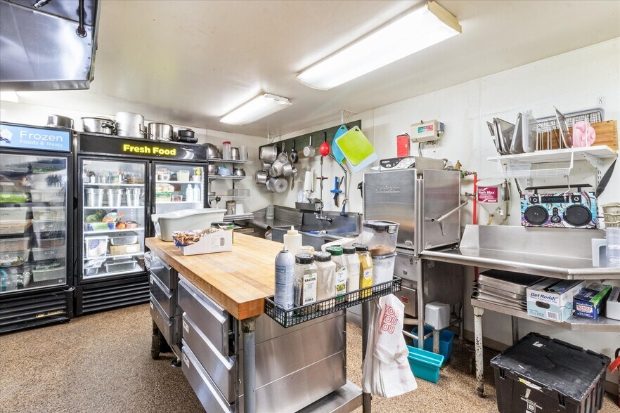 More Photos Of 93 Main St, Dresden Restaurant For Sale