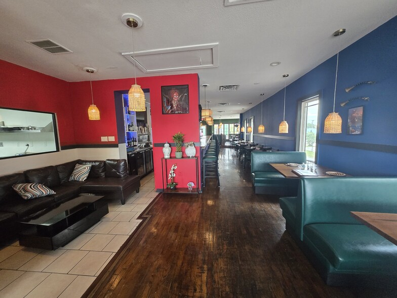 More Photos Of 406 W Abram St, Arlington Restaurant For Sale