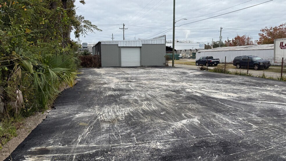 More Photos Of 735 Canal St, Jacksonville Manufacturing For Sale