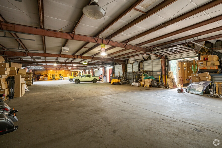 More Photos Of One Nixon Ln, Edison Warehouse For Lease