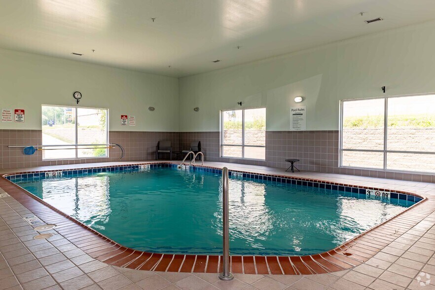 More Photos Of 80 Old Nicolette Rd, Mineral Wells Hotel For Sale
