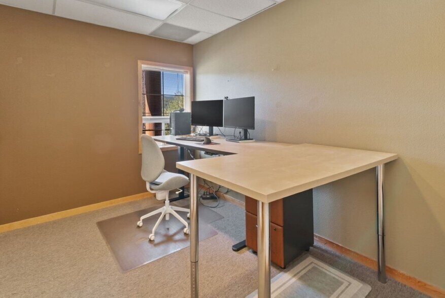 More Photos Of 12010 Donner Pass Rd, Truckee Office For Sale