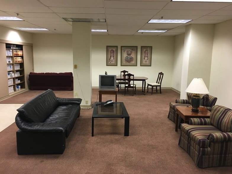 More Photos Of 18 Marietta St NW, Atlanta Office For Lease