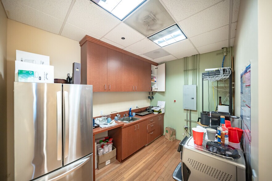 More Photos Of 3525 Hyland Ave, Costa Mesa Loft Creative Space For Sale