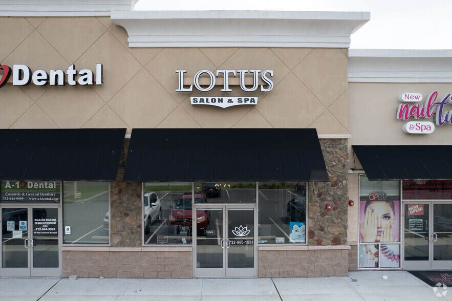 More Photos Of 3000-3046 Route 27, Franklin Park Unknown For Lease