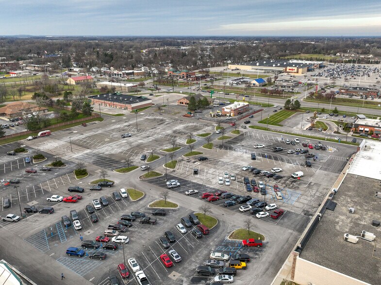 More Photos Of 23267 Eureka Rd, Taylor Freestanding For Lease