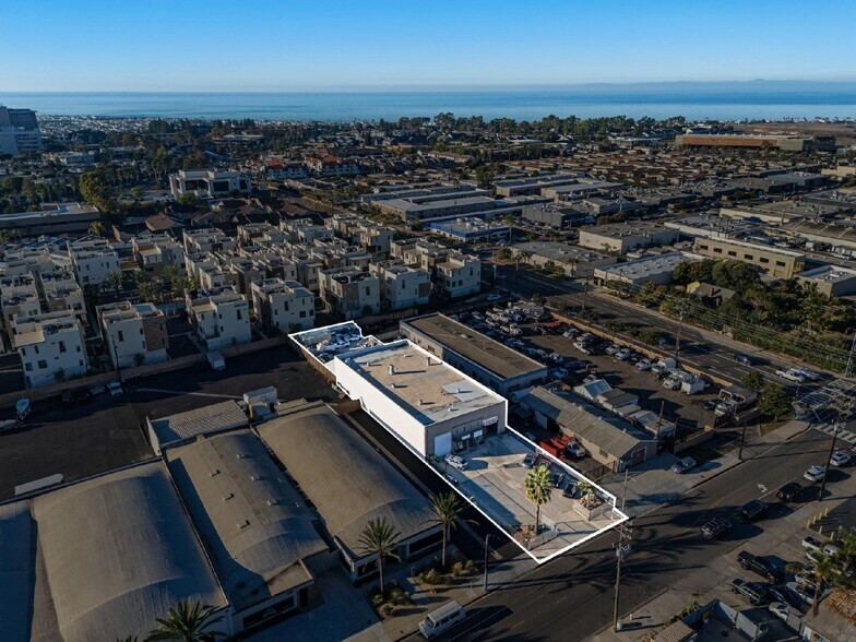 Primary Photo Of 779 W 16th St, Costa Mesa Warehouse For Sale