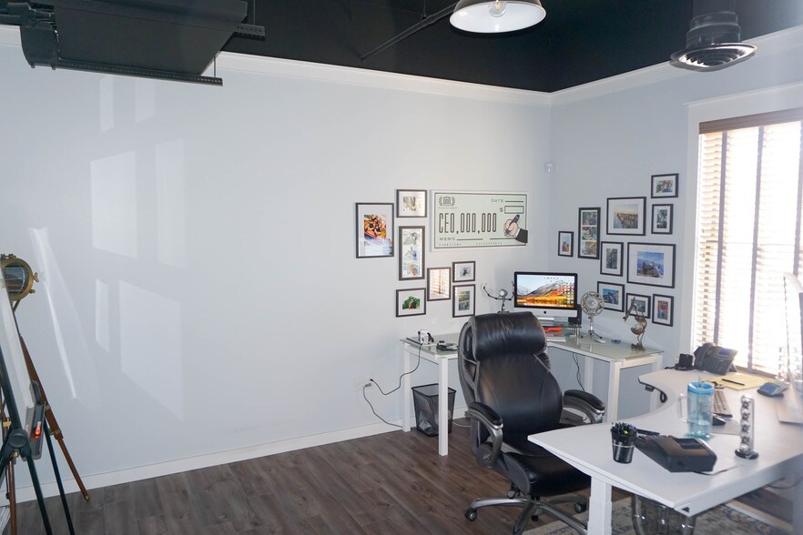 More Photos Of 2050 W County Highway 30A, Santa Rosa Beach Loft Creative Space For Sale