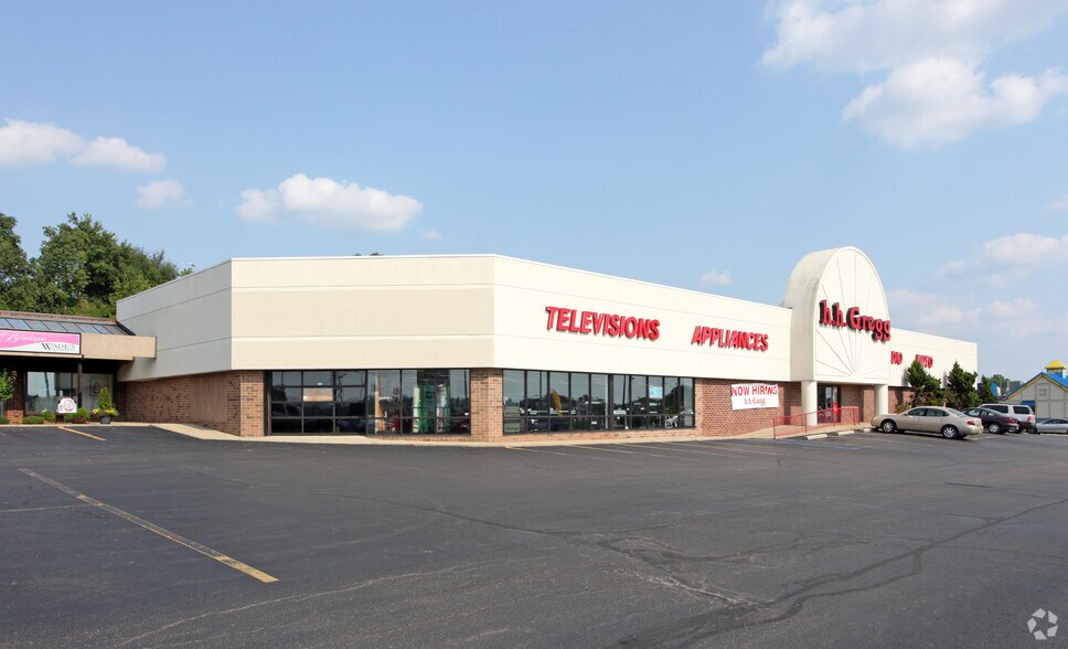 More Photos Of 3528-3604 Maple Ave, Zanesville Storefront For Lease