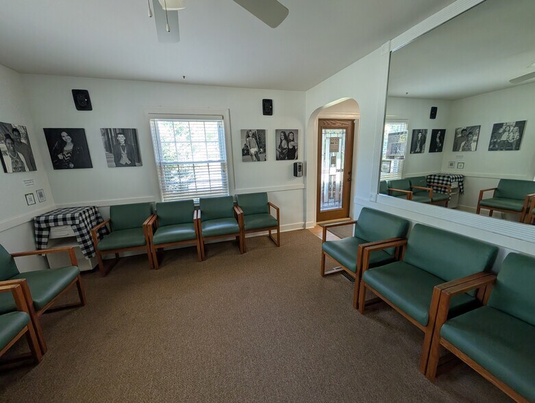 More Photos Of 4816 Greenwood Rd, Louisville Medical For Lease