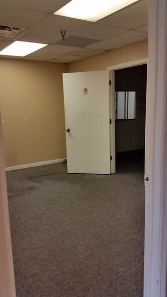 More Photos Of 10207-10235 General Dr, Orlando Warehouse For Lease