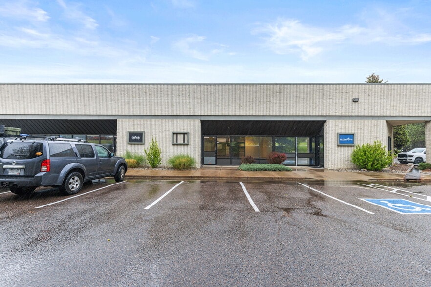 More Photos Of 1301-1333 W 121st Ave, Denver Flex For Lease