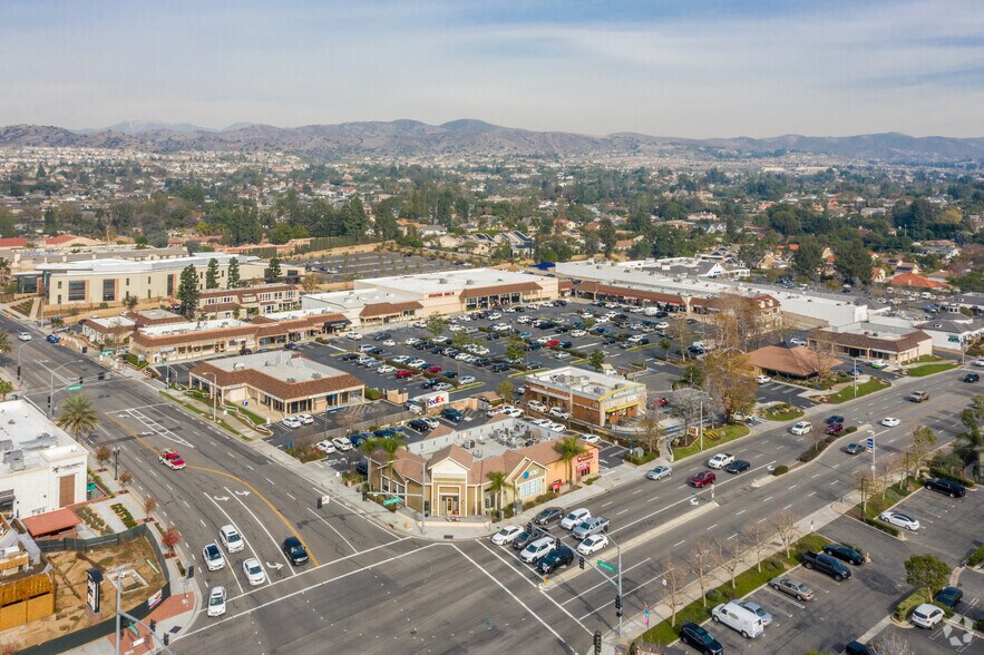 More Photos Of 18565 Yorba Linda Blvd, Yorba Linda Freestanding For Lease