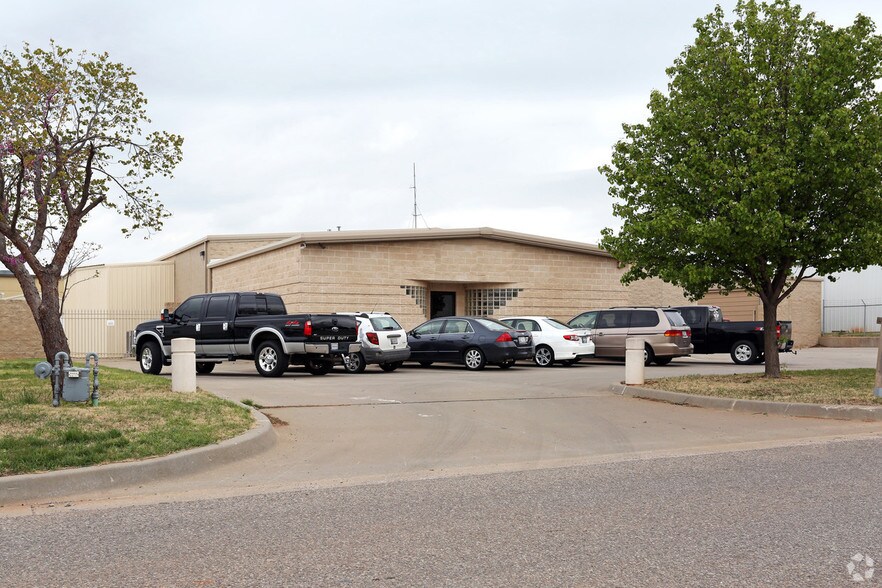 More Photos Of 3120 S Ann Arbor Ave, Oklahoma City Manufacturing For Sale