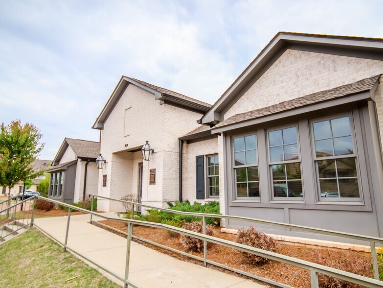 More Photos Of 404 Enterprise Dr, Oxford Medical For Sale