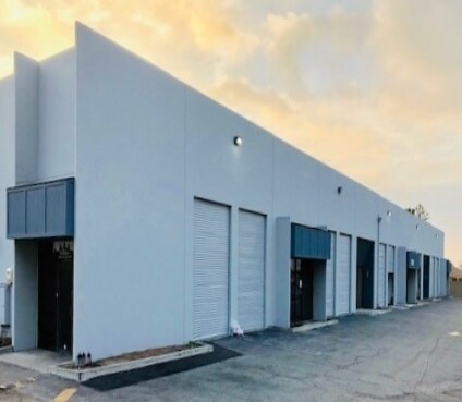More Photos Of 1390 E Burnett St, Signal Hill Warehouse For Lease