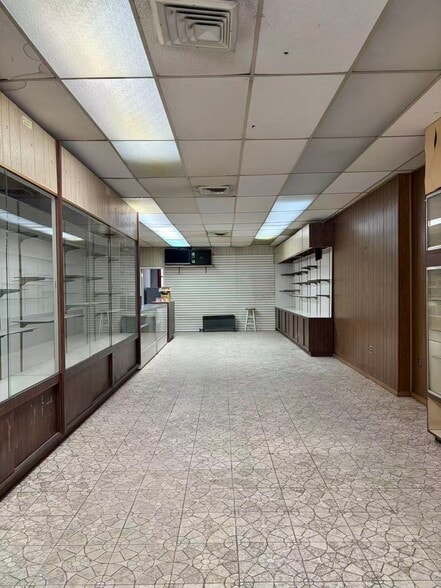 More Photos Of 7113 18th Ave, Brooklyn Flex For Sale