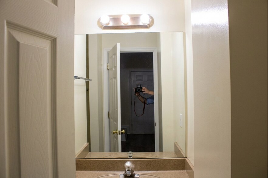 More Photos Of 516 19th Ave N, Nashville Apartments For Sale