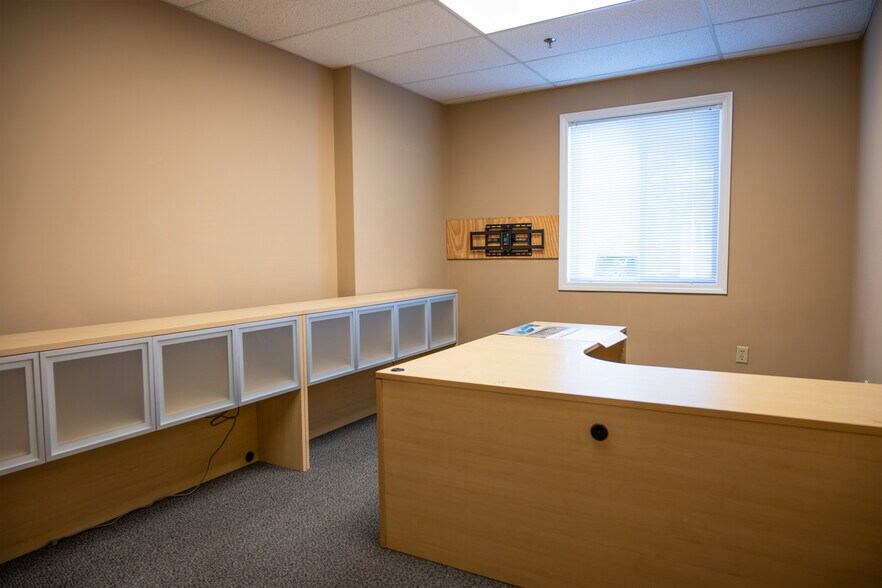 More Photos Of 118 Long Pond Rd, Plymouth Light Distribution For Lease