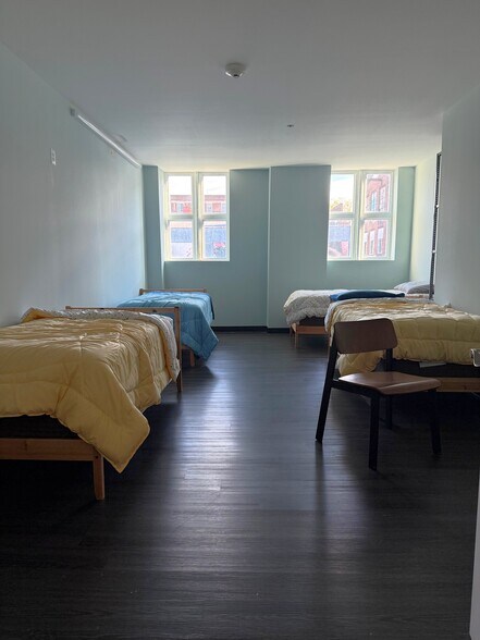 More Photos Of 801-811 Sproul St, Chester Specialty For Sale