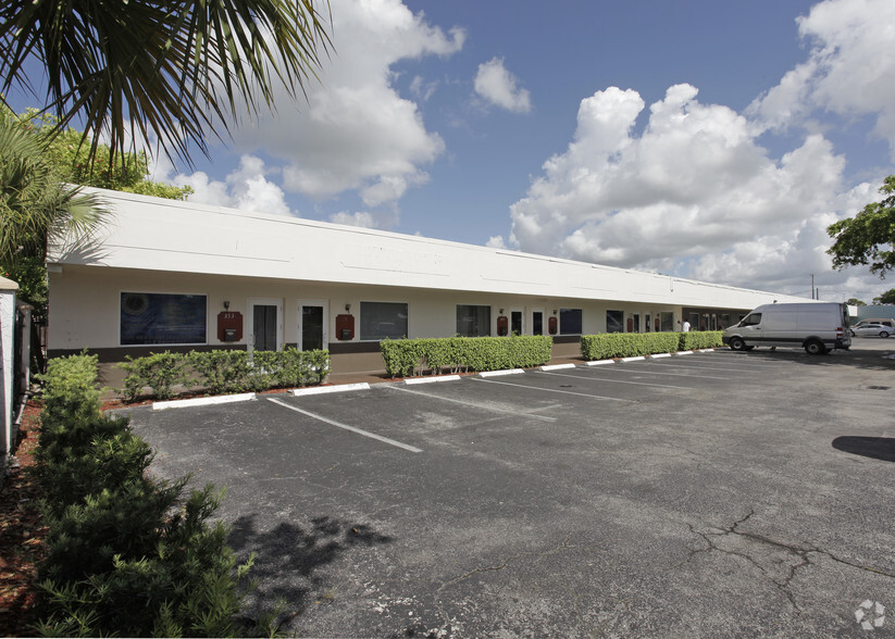 Primary Photo Of 253 SW 27th Ave, Fort Lauderdale Medical For Lease