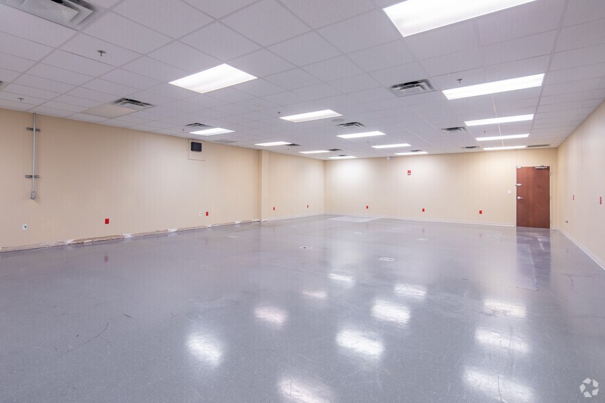 More Photos Of 345 Bob Heath Dr, Huntsville Office For Lease