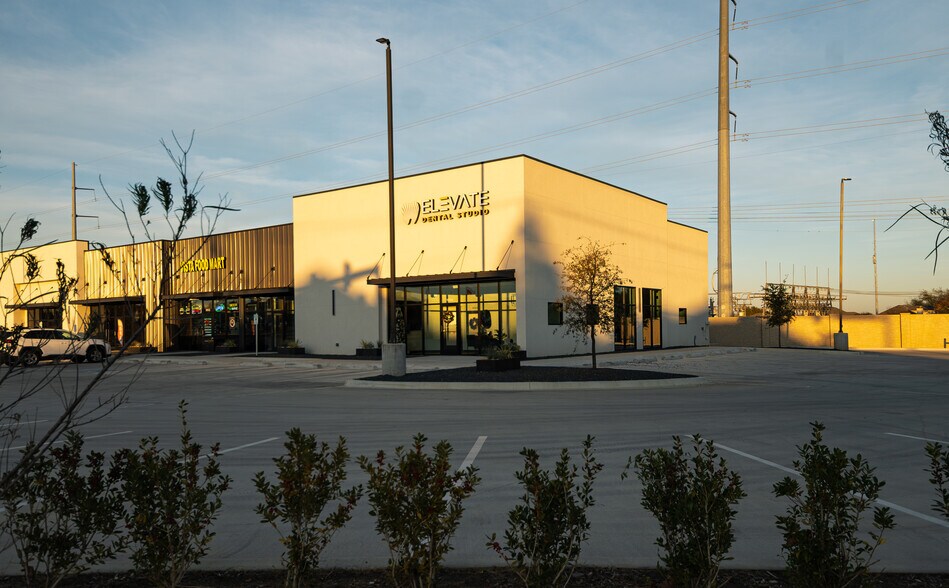 More Photos Of 13000 Park Vista Blvd, Fort Worth Storefront For Lease