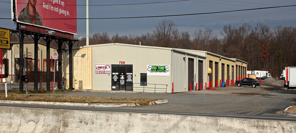 Primary Photo Of 706 Pulaski Hwy, Joppa Auto Repair For Lease