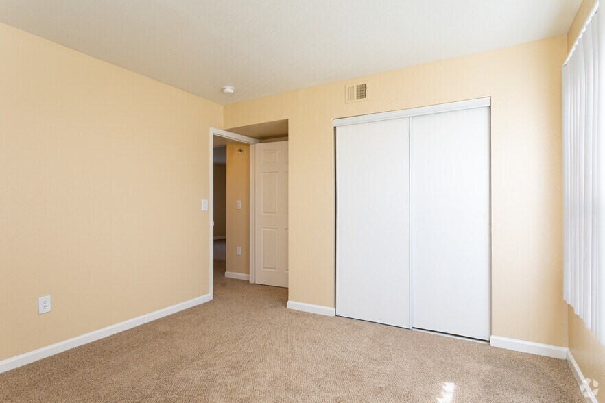 More Photos Of 10754 Belle Creek Blvd, Henderson Apartments For Lease