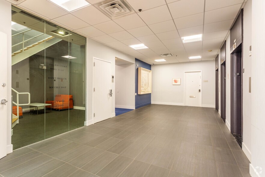 More Photos Of 55 Fifth Ave, New York Office For Lease