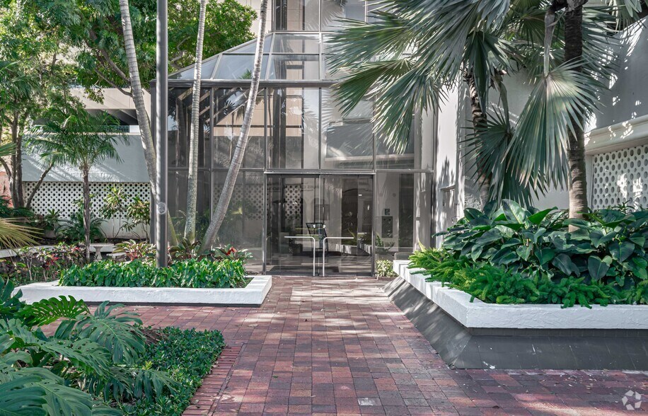 More Photos Of 40 SE 5th St, Boca Raton Office For Lease