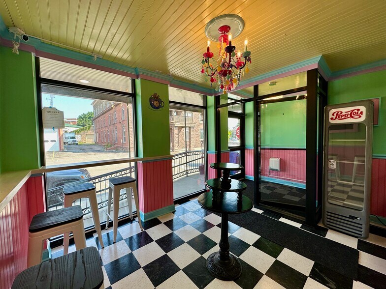 More Photos Of 4 Thomas St, Holley Restaurant For Sale